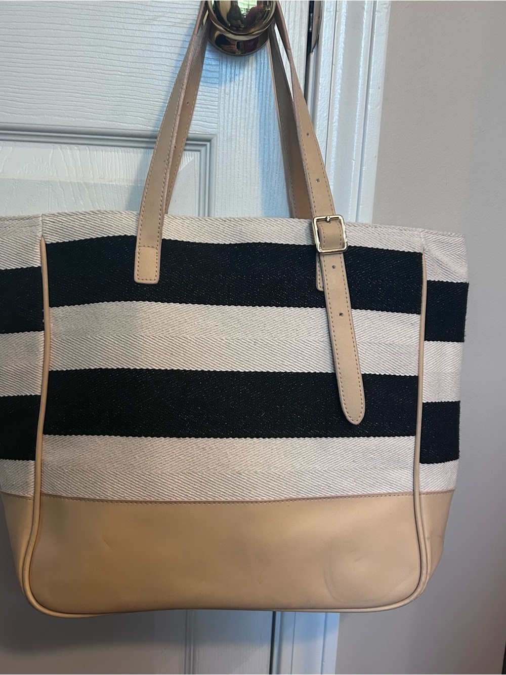 Christian Maxwell New York Cabana Tote Black White Canvas Faux Leather Bottom - Picture 10 of 10